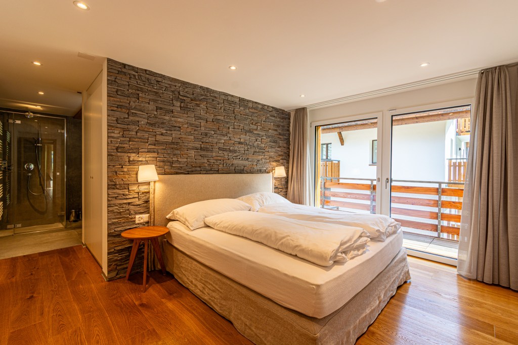 ski-in ski-out in Saas-Fee, apartment rental 