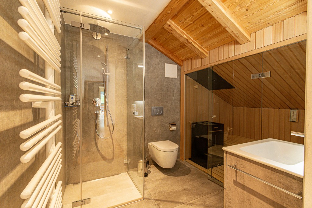 Ski-in Ski-out apartment in Saas-Fee, Switzerland 