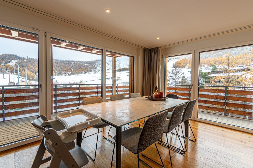 Ski-in Ski-out apartment in Saas-Fee, Switzerland 