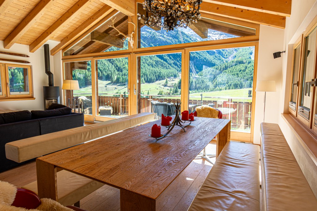 Chalet Anna Ski in, Ski out Saas-Fee Switzerland
