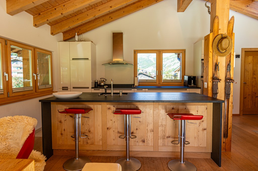 Chalet Anna Ski in, Ski out Saas-Fee Switzerland