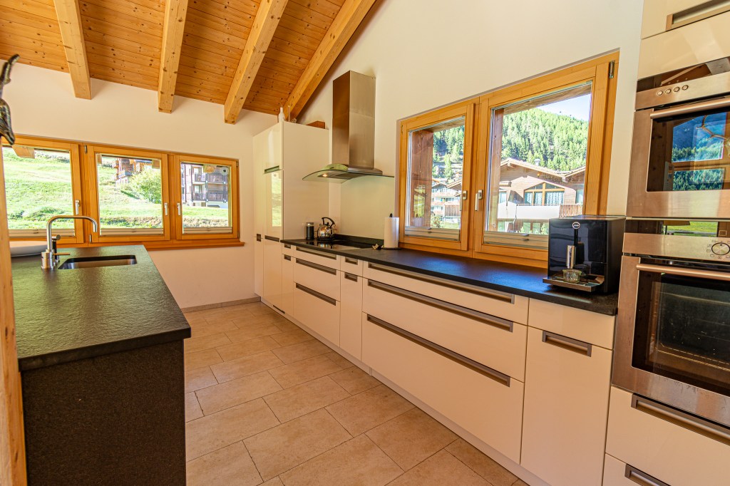 Chalet Anna Ski in, Ski out Saas-Fee Switzerland